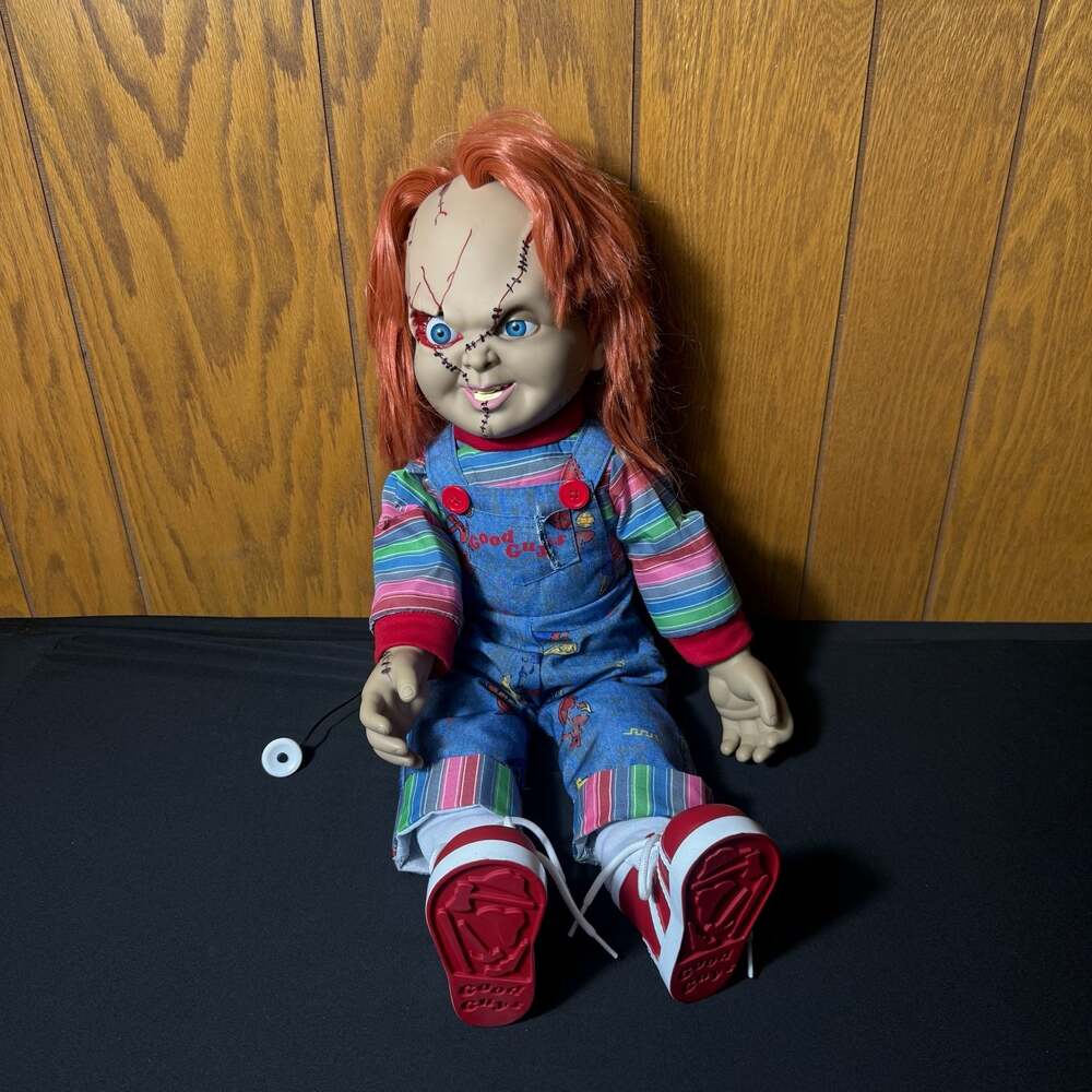 Trick or Treat Studios Chucky Good Guys Doll